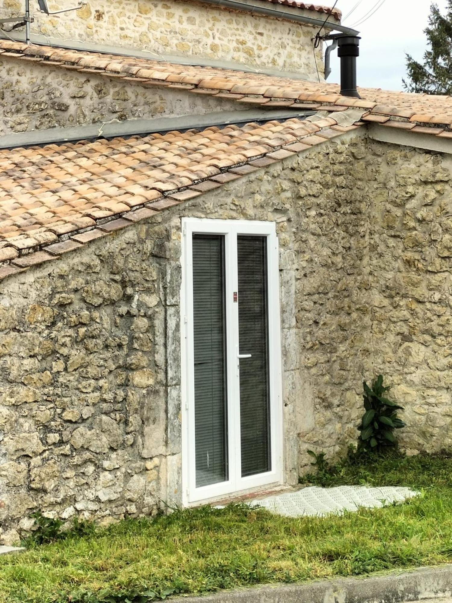 Chez Cali Eyrans-de Soudiac Exterior foto